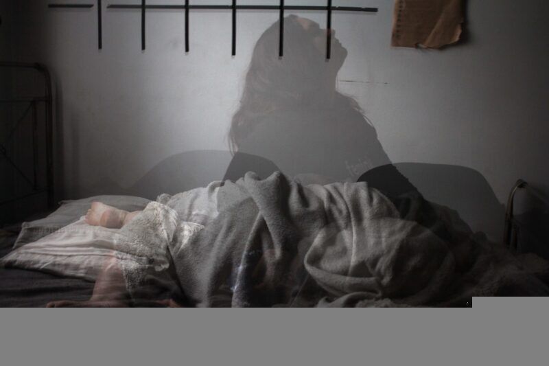 Ecco come la mancanza di sonno e i sonniferi influenzano il nostro corpo