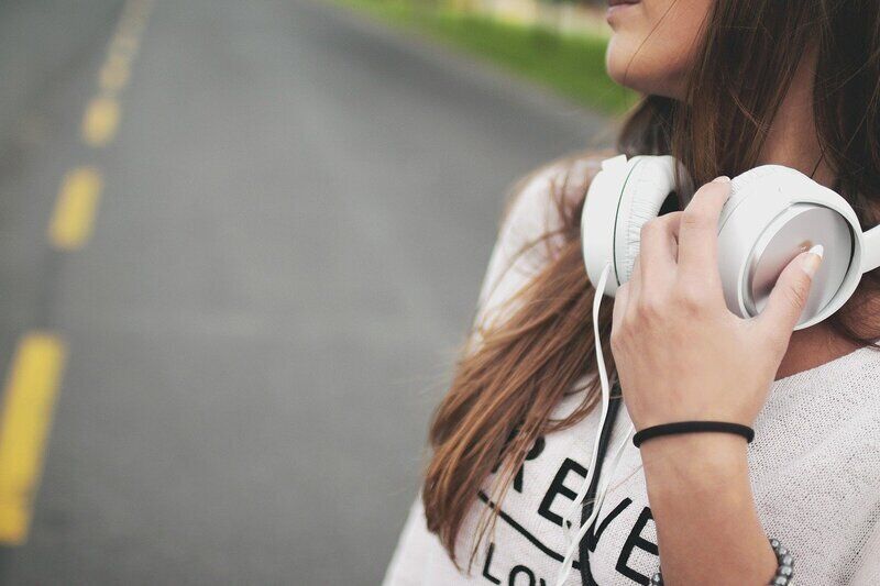Musica: le preferenze ricadono in 5 diverse fasi al giorno