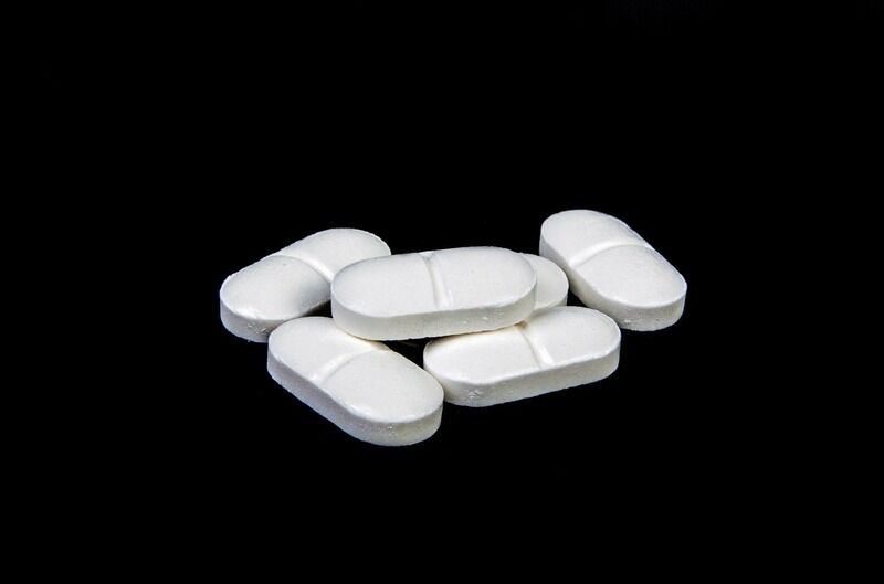 Paracetamolo: cos’è e quali potrebbero essere i suoi effetti collaterali