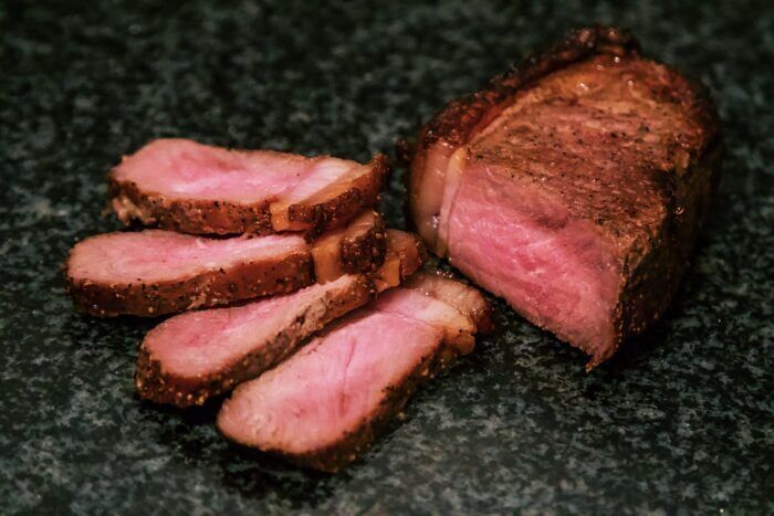 Perché la carne rossa fa male al cuore? Un nuovo studio cerca di rispondere alla domanda