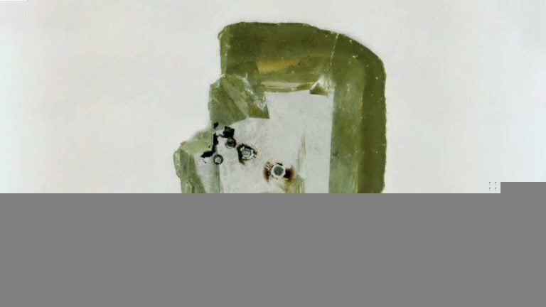 Scoperto diamante che contiene minerali mai visti prima