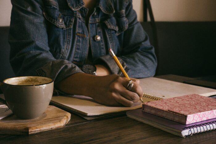 Lettera motivazionale al mio io futuro: i benefici di scrivere a noi stessi