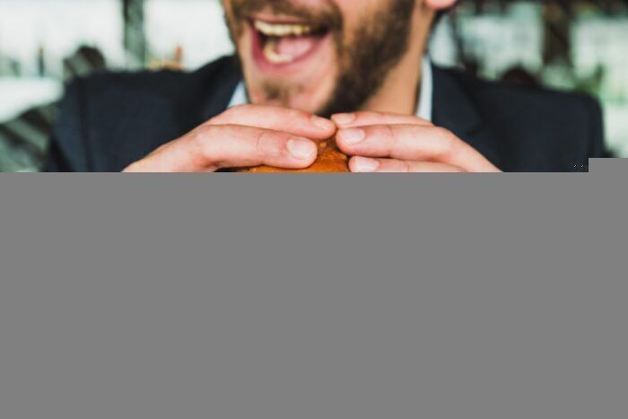 Alimenti ultra trasformati: fanno male alla salute e al pianeta