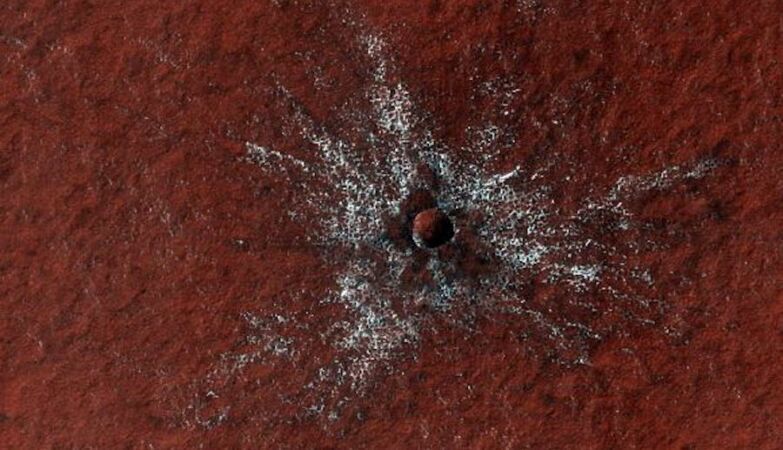 Marte ha un nuovo cratere risalente a un paio d’anni fa