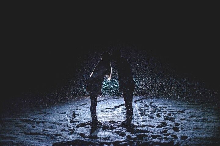 La curiosa “malattia dell’amore” che colpiva le donne è misteriosamente “scomparsa”