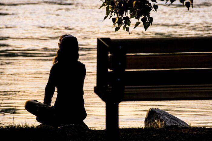 Come uscire dalla propria testa e imparare a vivere sereni