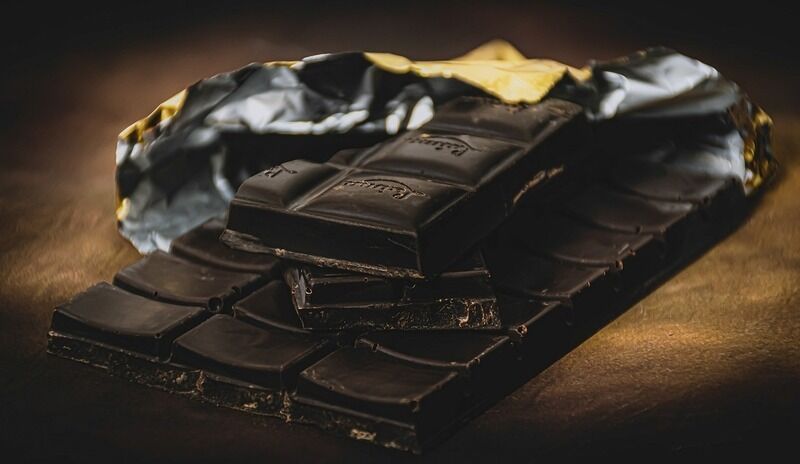 Alimentazione: il cioccolato fondente fa veramente male alla salute?