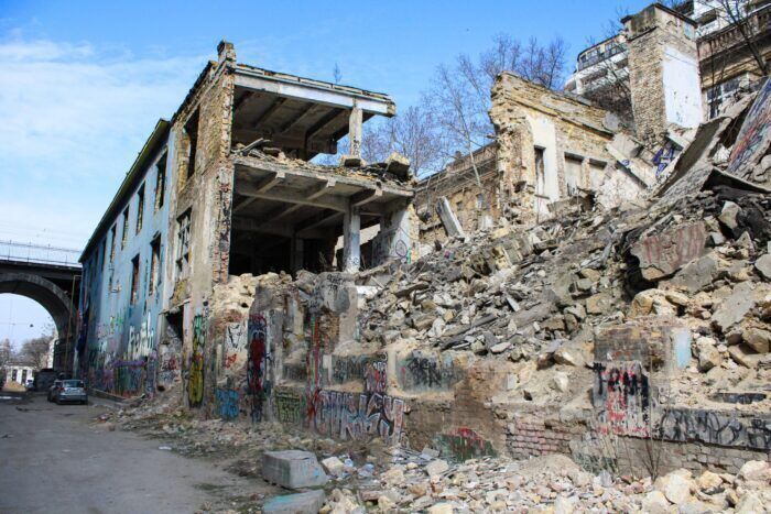 Potente terremoto devasta Turchia e Siria: vittime in aumento, scosse di assestamento