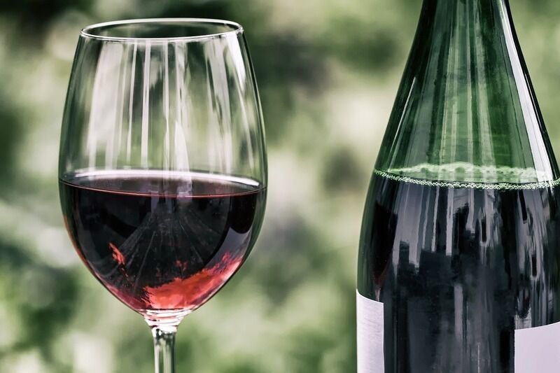 Salute cardiovascolare: il vino rosso potrebbe avere potenziali benefici