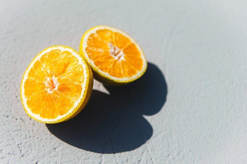 Gli effetti della carenza di vitamina C: l’importanza di una corretta alimentazione per la salute