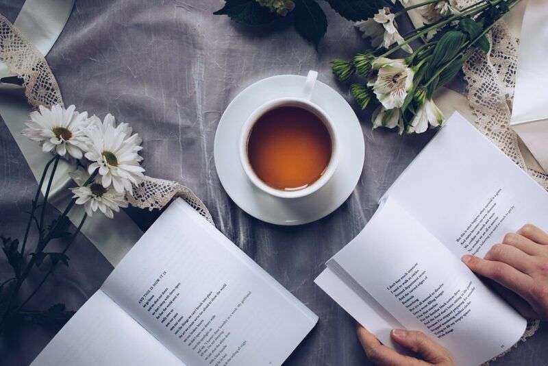Leggere troppi libri contemporaneamente: una scelta efficace o controproducente?
