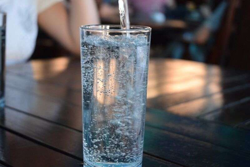 Perché alcuni tipi di acqua hanno più sapore di altre?