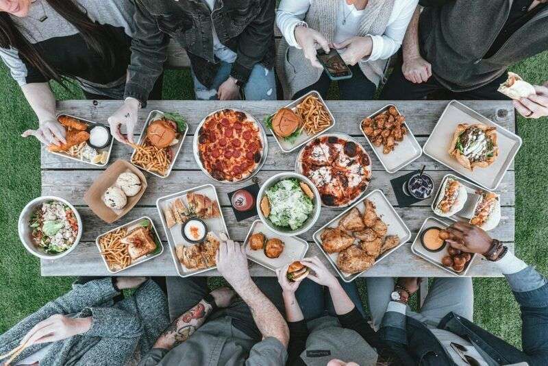 Una scelta sana? Esaminiamo la dieta “Un Pasto al Giorno”