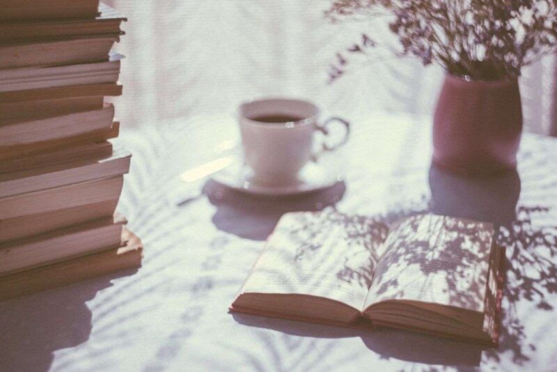 Bibliofobie: le 10 paure che ogni amante dei libri ha provato almeno una volta nella vita