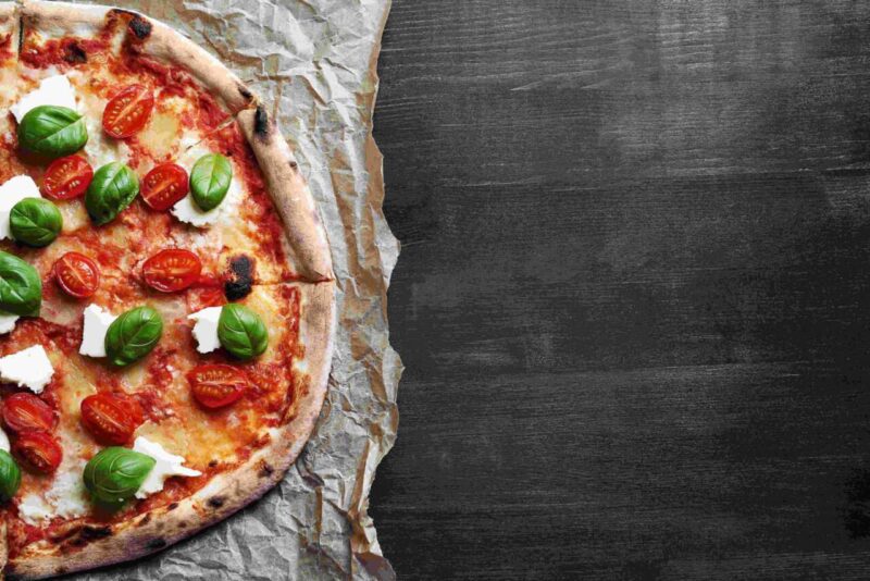 Il Fenomeno ‘Pizza Geolier’: Dove Mangiarla, Prezzi e Menù Completo a Sanremo e Oltre!