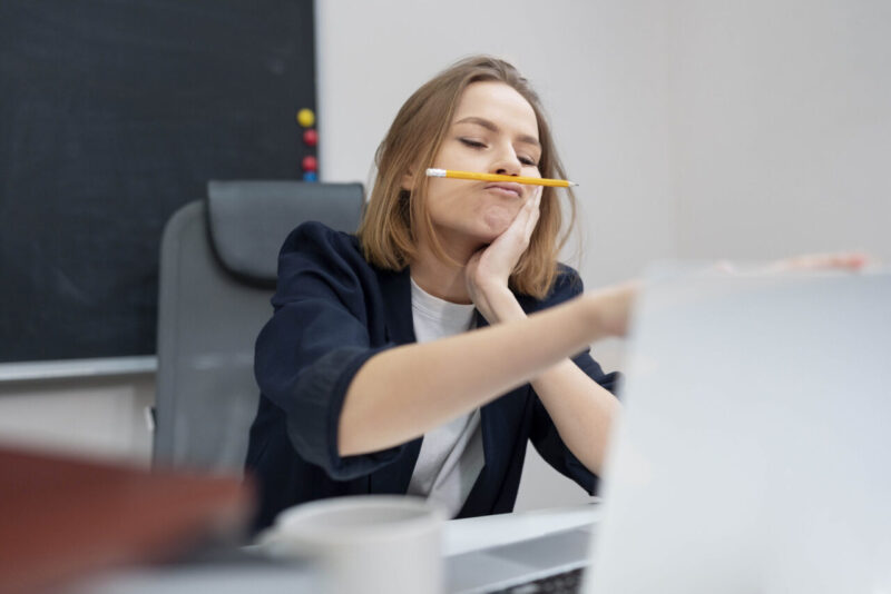 La Noia e le Decisioni Dannose: Un Nuovo Studio Rivela Connessioni Sorprendenti