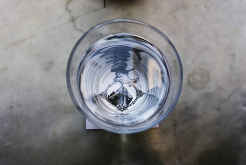 Bere Acqua Prima dei Pasti: Un Aiuto per Perdere Peso?
