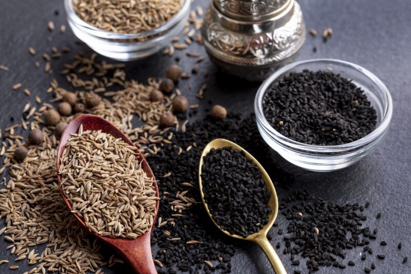 Olio di cumino nero: un tesoro antico per la salute moderna