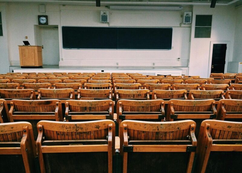 I Risultati di un Esame Possono Essere Influenzati dall’Aula in cui Viene Sostenuto