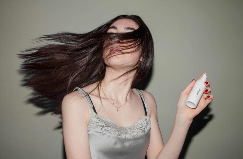 Capelli e Stile di Vita: Il Ruolo di Sedentarietà ed Esercizio Fisico