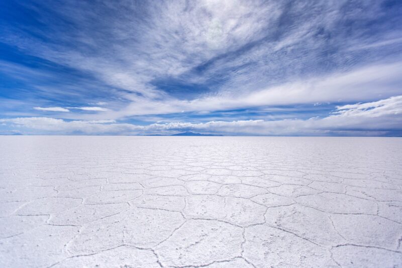 Salar de Uyuni: paesaggio surreale e una miniera di litio naturale