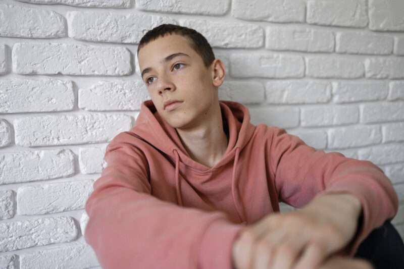 Giovani e Solitudine: il pericoloso effetto collaterale da non sottovalutare