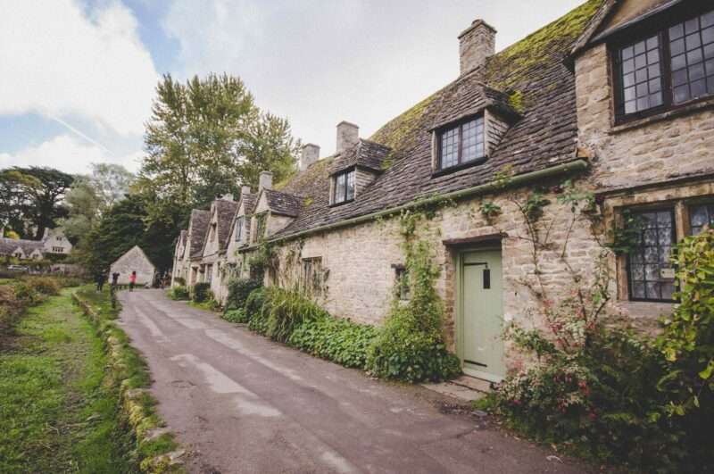 Guida a Bibury: Il Villaggio più Bello d’Inghilterra vicino Londra