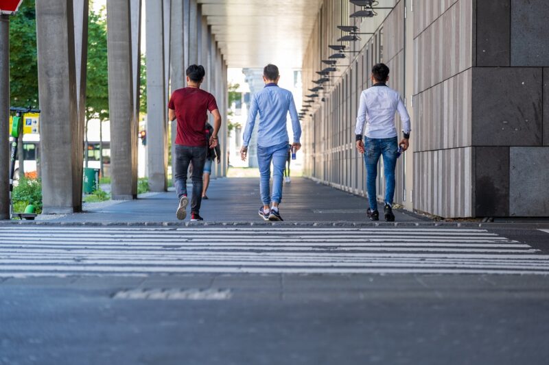 Allarme giovani: perché i tumori colpiscono sempre di più le nuove generazioni?