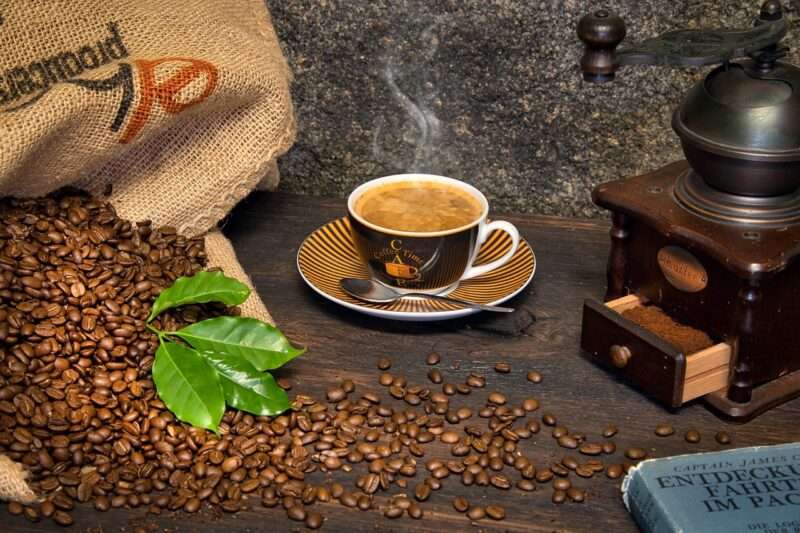 Caffè e Stomaco: Sfatiamo i Miti