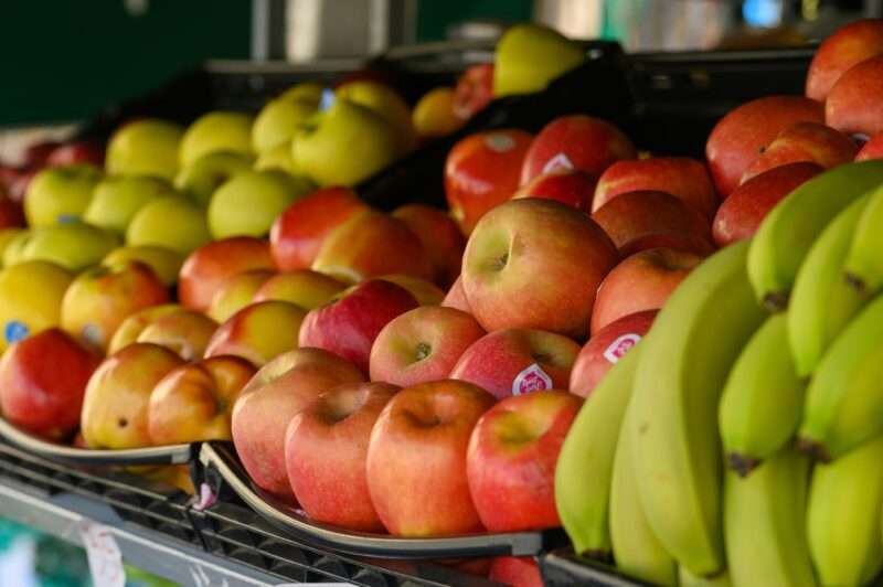 Mangiare una Banana e una Mela al Giorno: Benefici per la Tua Salute