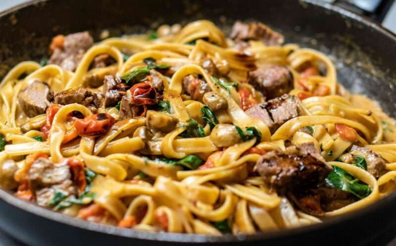 Cottura della pasta: gli errori che favoriscono i batteri e come evitarli