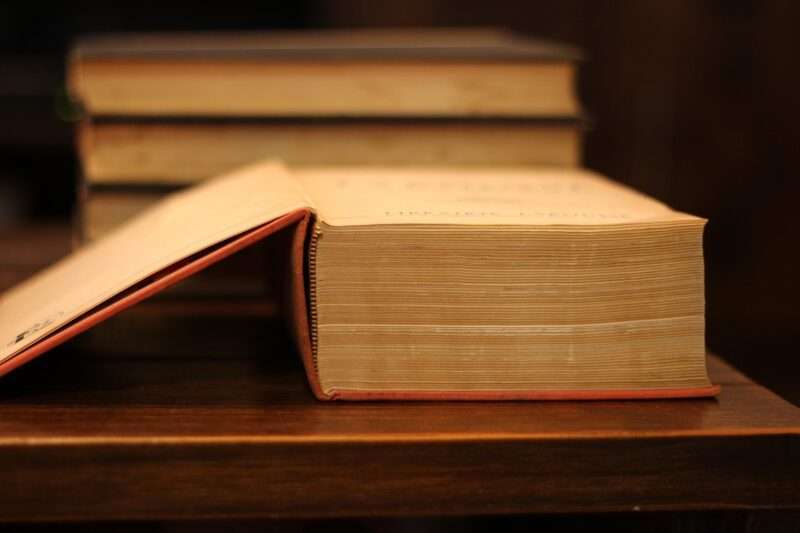 Pensiero e parola: un impianto trasforma i pensieri in linguaggio in tempo reale