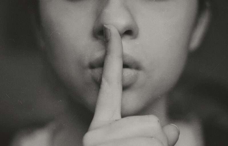 10 benefici del silenzio per mente e corpo che (forse) non conosci