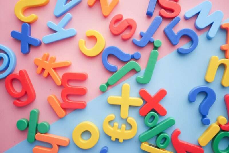 Il linguaggio umano ha un ritmo universale: una pausa ogni 1,6 secondi
