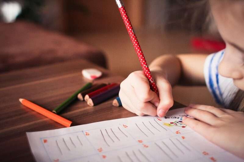 Non è distrazione, è immaginazione: perché le persone con ADHD sono più creative