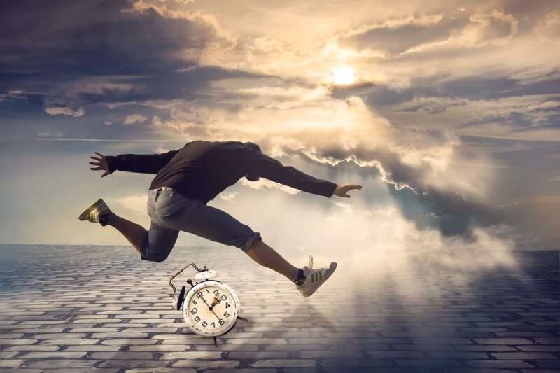 La povertà di tempo aumenta il rischio di demenza come dieta e sedentarietà