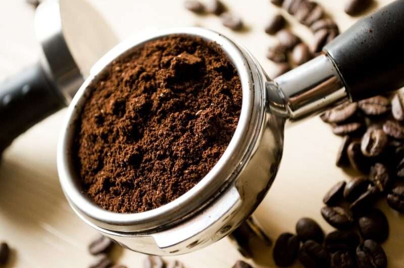 Caffè e cuore: la tazza quotidiana riduce la fibrillazione