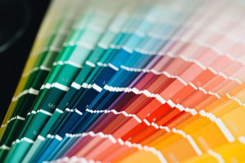Pantone 2026: Cloud Dancer è il colore che porta calma e chiarezza