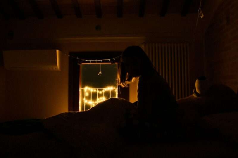 Insonnia e ansia possono indebolire il sistema immunitario: cosa dice la scienza