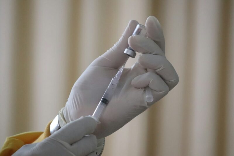 Vaccino HPV ai ragazzi: la chiave per eliminare il cancro cervicale