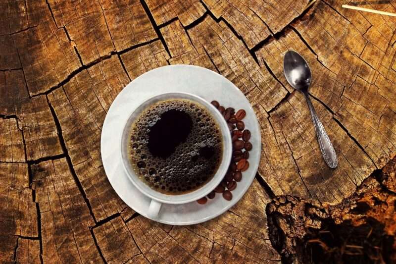 Gli scienziati hanno scoperto un uso sorprendente del caffè (e non riguarda la colazione)