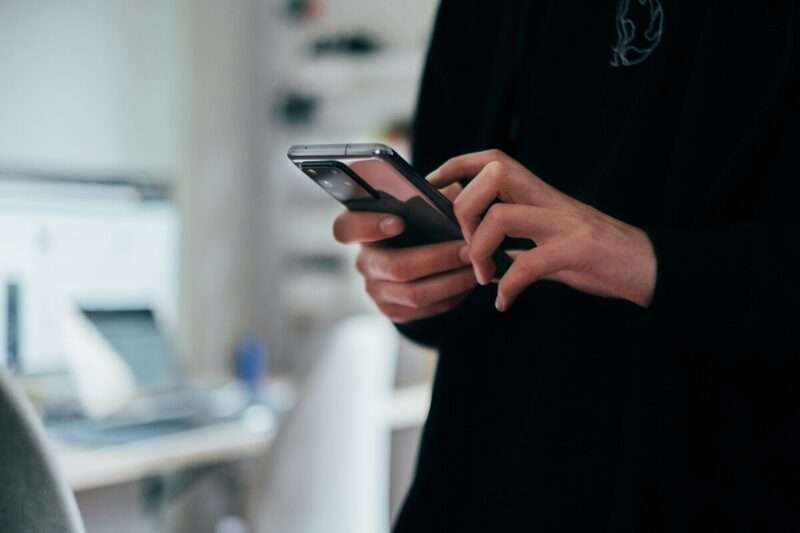 Digital detox: è possibile combattere la dipendenza da dispositivi elettronici?