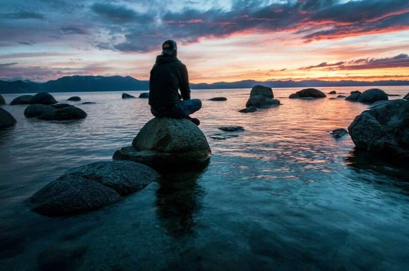 L’arte di lasciare andare: perché il “Letting Go” è il segreto del benessere nel 2026