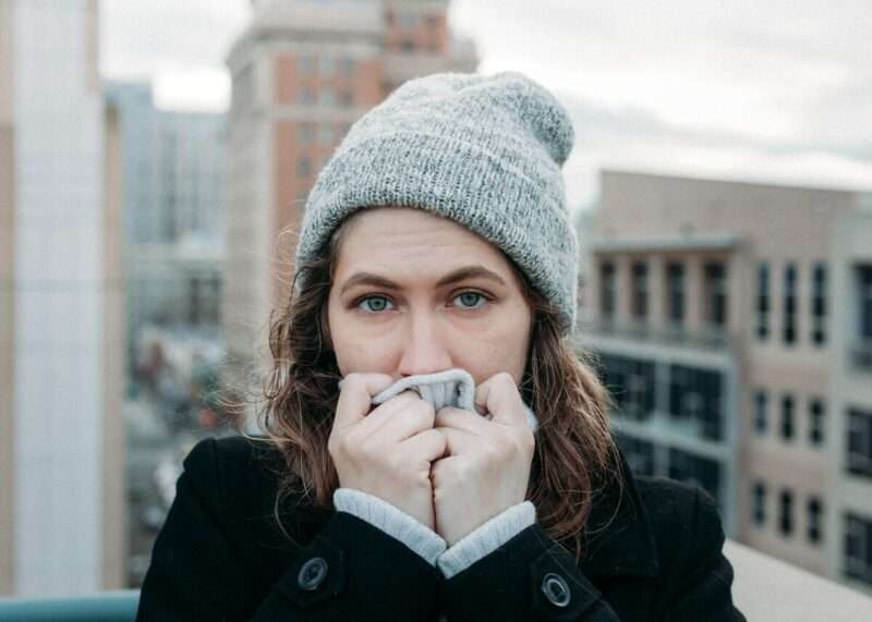 Il Vero Motivo per cui Ti Ammali in Inverno: Non è Colpa del Freddo