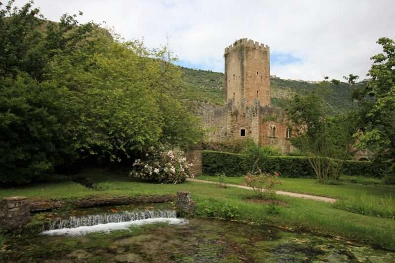 Giardino di Ninfa riapre: date e novità 2026