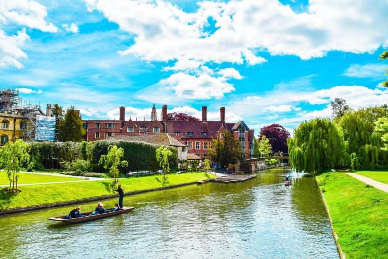 Country hopping 2026: il trend che cambia il viaggio
