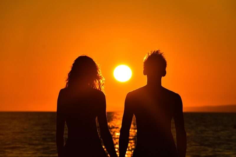 Situationship: il limbo emotivo delle relazioni senza nome