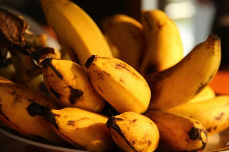 Banane: colore, maturazione e quando mangiarle davvero