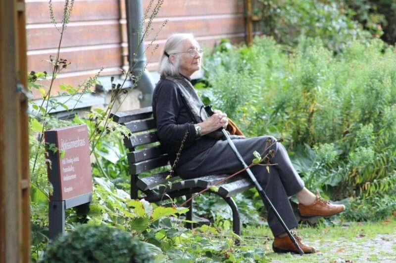 Alzheimer e Olfatto: Come il Naso Prevede la Demenza