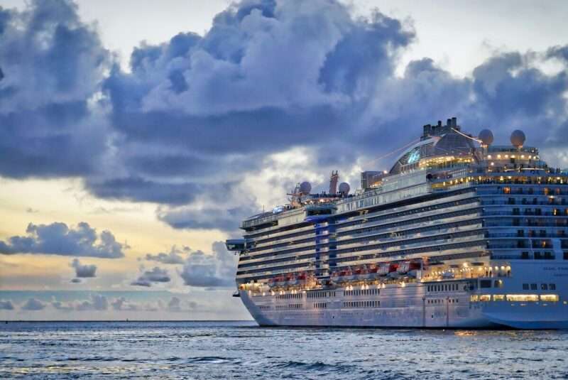 Epidemie in alto mare: perché le navi da crociera sono il terreno ideale per i virus